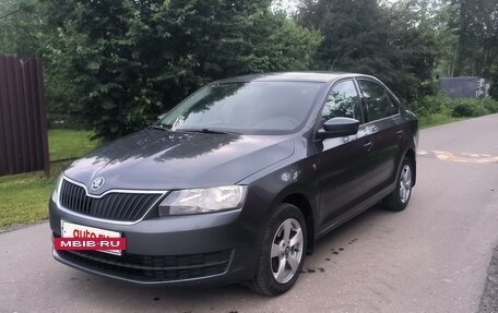 Skoda Rapid I, 2015 год, 900 000 рублей, 12 фотография