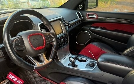 Jeep Grand Cherokee, 2014 год, 7 000 000 рублей, 23 фотография