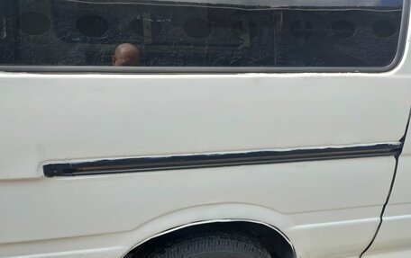 Toyota HiAce H100, 2003 год, 550 000 рублей, 16 фотография
