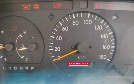 Toyota HiAce H100, 2003 год, 550 000 рублей, 9 фотография