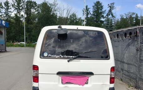 Toyota HiAce H100, 2003 год, 550 000 рублей, 23 фотография