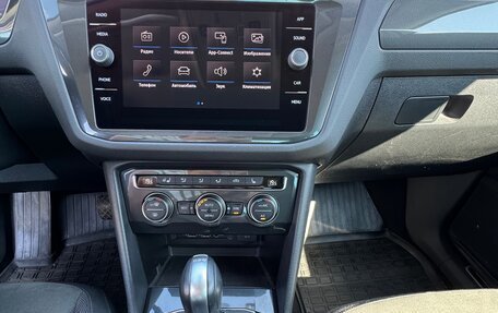 Volkswagen Tiguan II, 2018 год, 3 000 000 рублей, 14 фотография