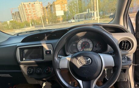 Toyota Vitz, 2014 год, 750 000 рублей, 9 фотография