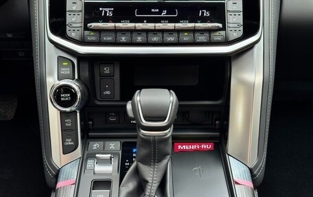 Toyota Land Cruiser, 2025 год, 13 150 000 рублей, 23 фотография