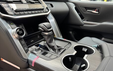 Toyota Land Cruiser, 2025 год, 13 150 000 рублей, 28 фотография