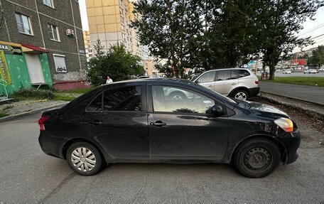 Toyota Yaris III рестайлинг, 2008 год, 660 000 рублей, 4 фотография