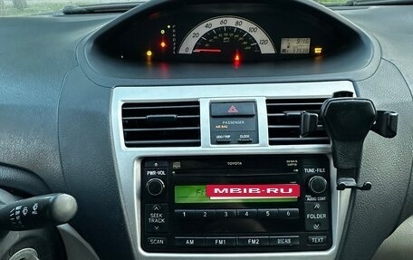 Toyota Yaris III рестайлинг, 2008 год, 660 000 рублей, 9 фотография