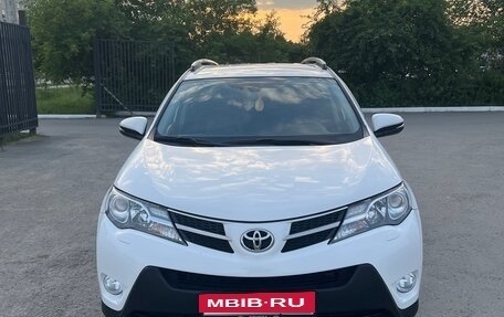 Toyota RAV4, 2012 год, 2 200 000 рублей, 3 фотография