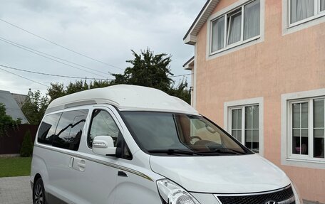 Hyundai Grand Starex Grand Starex I рестайлинг 2, 2012 год, 2 500 000 рублей, 2 фотография