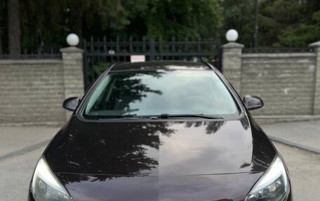 Opel Astra J, 2013 год, 830 000 рублей, 3 фотография