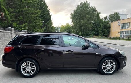 Opel Astra J, 2013 год, 830 000 рублей, 5 фотография