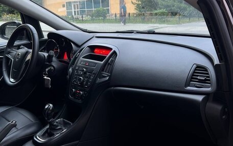 Opel Astra J, 2013 год, 830 000 рублей, 15 фотография