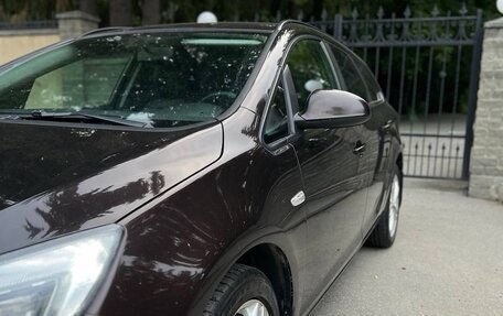 Opel Astra J, 2013 год, 830 000 рублей, 14 фотография