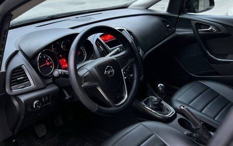 Opel Astra J, 2013 год, 830 000 рублей, 16 фотография