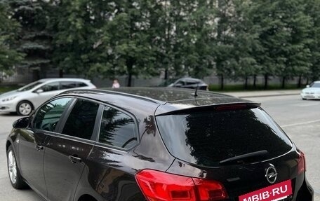 Opel Astra J, 2013 год, 830 000 рублей, 9 фотография