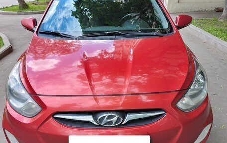 Hyundai Solaris II рестайлинг, 2011 год, 888 000 рублей, 2 фотография