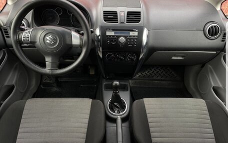 Suzuki SX4 II рестайлинг, 2011 год, 800 000 рублей, 14 фотография