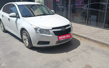 Chevrolet Cruze II, 2012 год, 580 000 рублей, 2 фотография