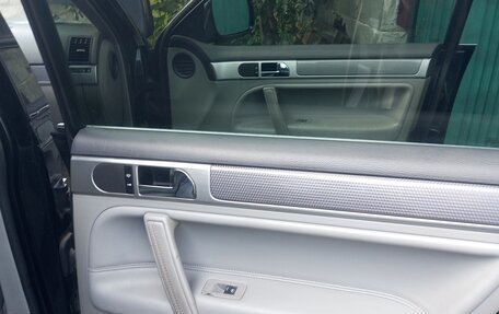 Volkswagen Touareg III, 2004 год, 840 000 рублей, 8 фотография