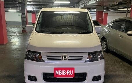 Honda Stepwgn II рестайлинг, 2004 год, 1 050 000 рублей, 2 фотография