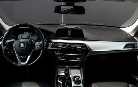 BMW 5 серия, 2018 год, 2 799 000 рублей, 11 фотография