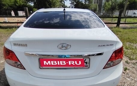 Hyundai Solaris II рестайлинг, 2012 год, 1 150 000 рублей, 7 фотография