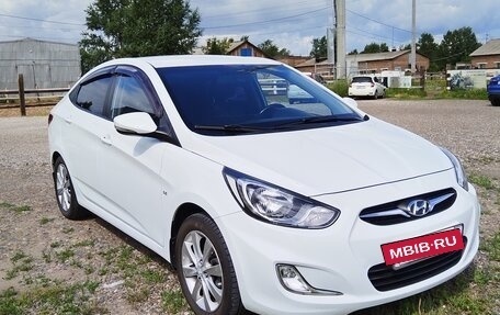 Hyundai Solaris II рестайлинг, 2012 год, 1 150 000 рублей, 4 фотография