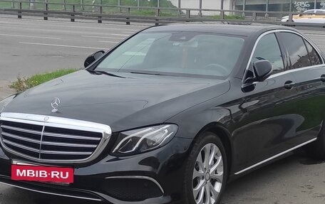 Mercedes-Benz E-Класс, 2016 год, 3 490 000 рублей, 4 фотография