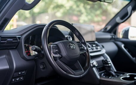Toyota Land Cruiser, 2022 год, 11 500 000 рублей, 9 фотография
