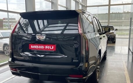 Cadillac Escalade V, 2023 год, 13 490 000 рублей, 3 фотография