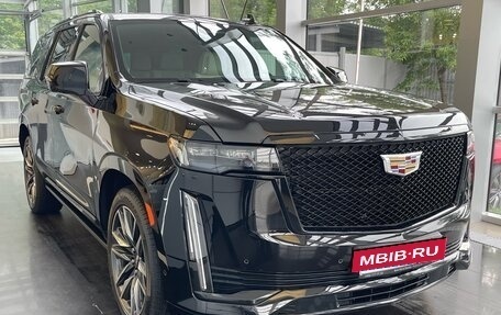 Cadillac Escalade V, 2023 год, 13 490 000 рублей, 2 фотография