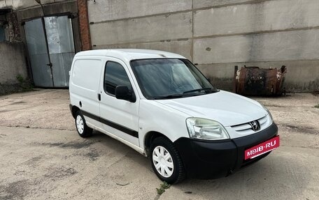 Peugeot Partner II рестайлинг 2, 2011 год, 420 000 рублей, 2 фотография