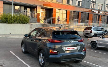 Hyundai Kona I, 2018 год, 1 560 000 рублей, 5 фотография