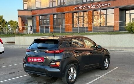 Hyundai Kona I, 2018 год, 1 560 000 рублей, 4 фотография