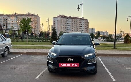 Hyundai Kona I, 2018 год, 1 560 000 рублей, 2 фотография