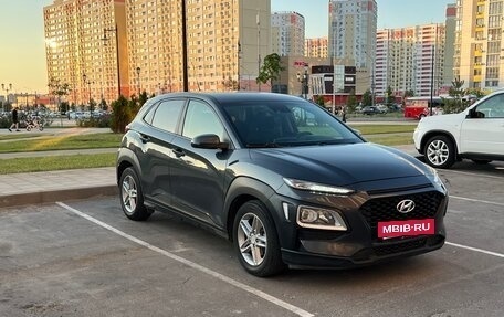 Hyundai Kona I, 2018 год, 1 560 000 рублей, 3 фотография
