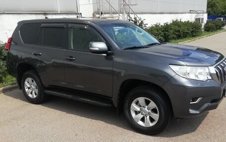 Toyota Land Cruiser Prado 150 рестайлинг 2, 2020 год, 6 390 000 рублей, 2 фотография