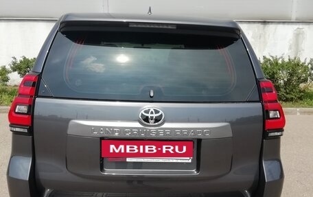 Toyota Land Cruiser Prado 150 рестайлинг 2, 2020 год, 6 390 000 рублей, 3 фотография