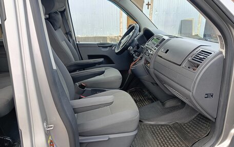 Volkswagen Caravelle T5, 2011 год, 1 850 000 рублей, 9 фотография