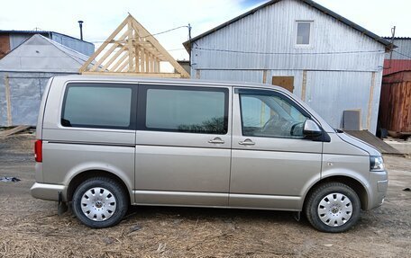 Volkswagen Caravelle T5, 2011 год, 1 850 000 рублей, 4 фотография