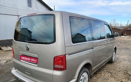 Volkswagen Caravelle T5, 2011 год, 1 850 000 рублей, 5 фотография