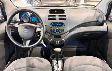 Chevrolet Spark III, 2012 год, 595 000 рублей, 8 фотография