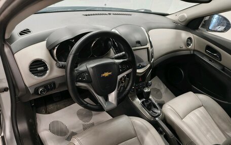 Chevrolet Cruze II, 2013 год, 549 000 рублей, 10 фотография