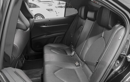 Toyota Camry, 2021 год, 3 199 000 рублей, 9 фотография