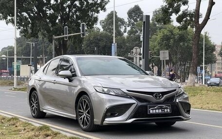 Toyota Camry, 2022 год, 2 400 000 рублей, 2 фотография