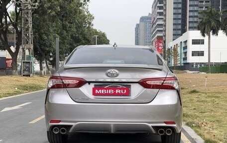 Toyota Camry, 2022 год, 2 400 000 рублей, 6 фотография
