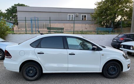 Volkswagen Polo VI (EU Market), 2020 год, 1 350 000 рублей, 2 фотография