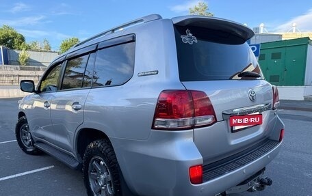 Toyota Land Cruiser 200, 2011 год, 3 200 000 рублей, 2 фотография