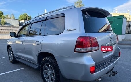 Toyota Land Cruiser 200, 2011 год, 3 200 000 рублей, 10 фотография