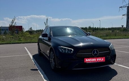 Mercedes-Benz E-Класс, 2021 год, 4 450 000 рублей, 3 фотография